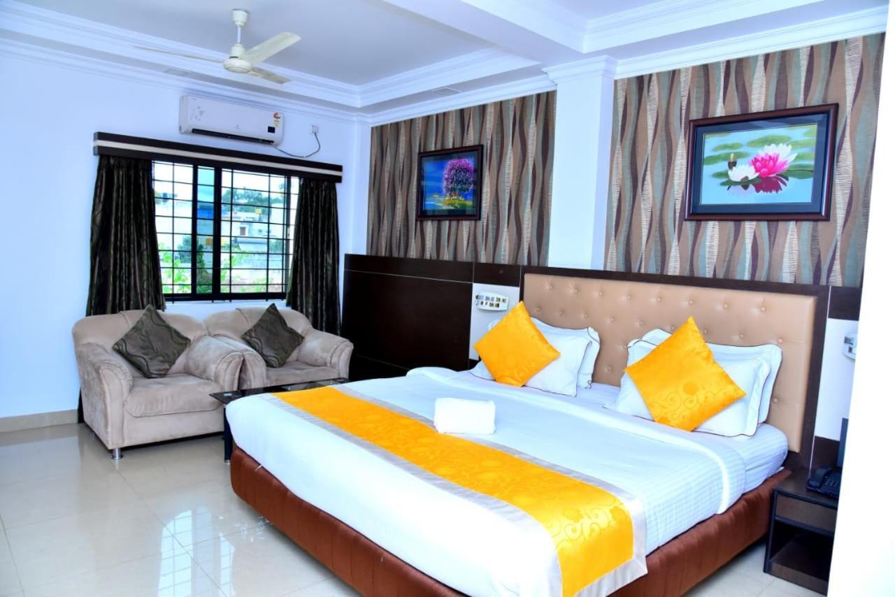 The Grand Krishna Luxury Hotel Chikmagalūr المظهر الخارجي الصورة